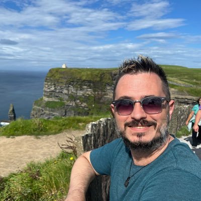 NEW ACCOUNT - Just a 🇺🇸expat living in 🇮🇪 Married