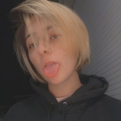 They/Them 💕 Wasted like 6 years of my life for a worthless degree 😩 Now I waste my time drawing Hentai™️