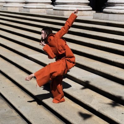 Error1000101's profile picture. WoW a cultured person!                                         المستقبل أهم من الترنح هنا!