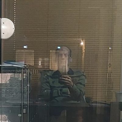 Hussainpanahi7's profile picture. 