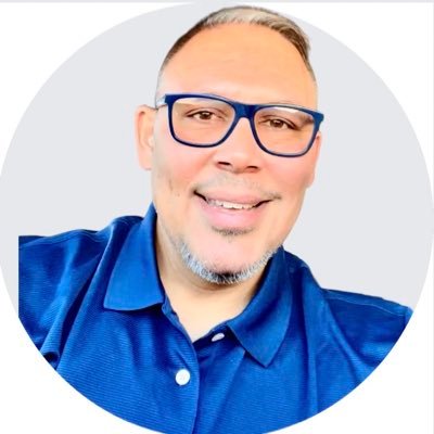 Maderandro1's profile picture. 🌟Recupera la capacidad de soñar✨De counterman a creador de estilos de vida❤️Amo mi familia y ansío pasar tiempo juntos Descubre más👇🏽en el enlace🔗👇🏽