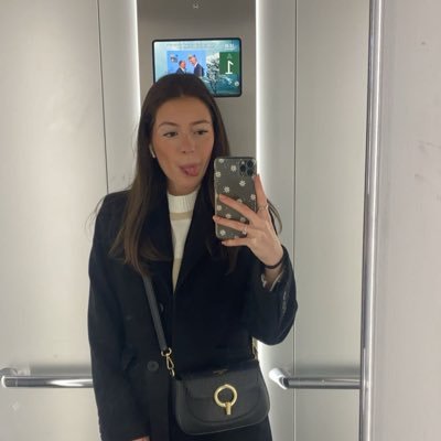 laursurtwi's profile picture. 