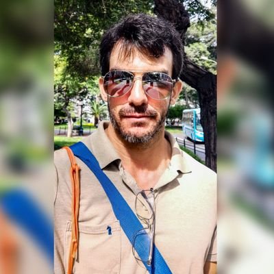 Buscador de la verdad, de la gnosis, tradicionalista no dogmatico. I don't take responsibility if humans decontextualize my tweets. Hispanic.