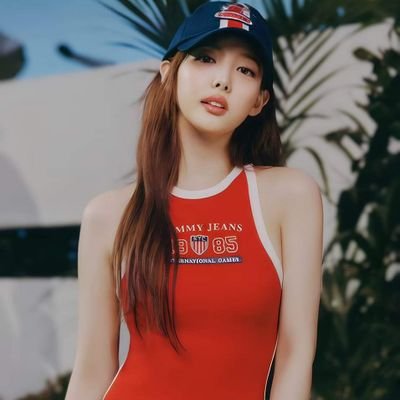 JennBarragan33's profile picture. —Be gay. Write stories.💫 | 🇲🇽 | 22 | ♀️ | 🏳️‍🌈 | ♊ | 🎬Actriz | 📖Escritora | 📸L.C.C | 💎Fangirl | 👽Cartoon, Shipps & Terror | 💜Kirasaya💙 | 💚2yeon🩵