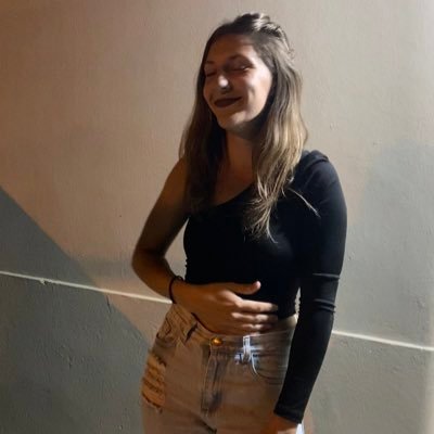 Dicen que uno siempre vuelve a los lugares donde fue feliz🖤