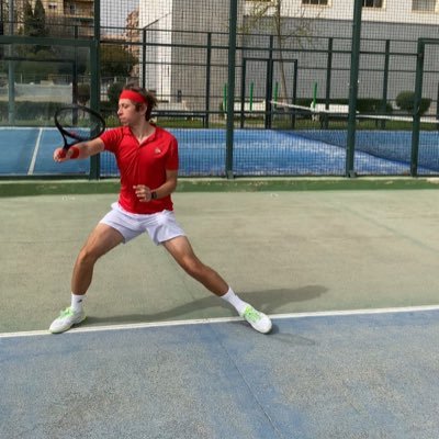 💻 Informático 
🎾 Entrenador de Tenis con la pasión de Inazuma Eleven
🎥 https://t.co/GJOzBTPQlV 
🔴 https://t.co/4KeKJRSpFI