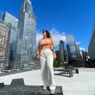 Kelly_Escobar12's profile picture. Co-funder de: @Akiles.ride 🇸🇻   🌺 Álter-ego de mi instagram @Kellycurls_ 🌺       👾Newbie NFT/Crypto