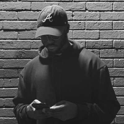 obsessed w/ anime, film, music, toku and pop culture | host of otakus only and contributor for @kamenridewithme l reviews on https://t.co/sYS2DtpKYT