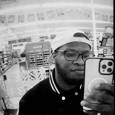 JayLeePierre's profile picture. “Everything im not makes me everything I am”