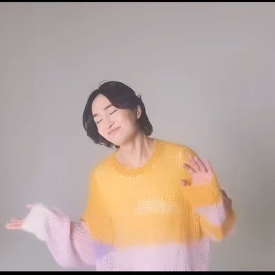 to be clear: this is a Jinki/SHINee fun account they/them