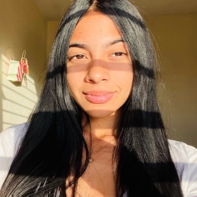 Dalaidy2's profile picture. Y si me siguen en Instagram 🥤
allá me veo más bonita🌹