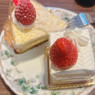 ゲーム開発会社の管理部門責任者。 甘いもの🍰と炭水化物🍚 大好き！！16時間ダイエット継続中（2024/1/8　88kg→2024/4/12　79kg→　　）趣味はSKI・BBQ・DIY。猫を飼うことを真剣に検討中。