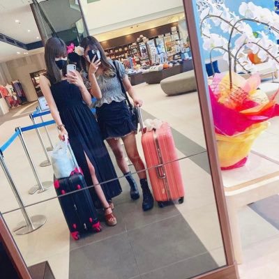 Tokyo⇒Osaka 元々東京でディーラーしてました。今はプレイヤーしかしません。 旅行が好き ✈︎➤🇰🇷🇹🇼🇸🇬🇹🇭🇬🇧🇦🇺