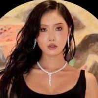 hwasa moments that could kill a sapphic(@hwasasapphic) 's Twitter Profile Photo