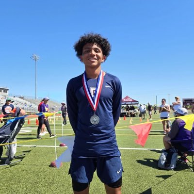 Tom Glenn HS ‘25| 3.2 GPA|5’7|Track and Field| 100m 11.3| 200m 23.0| 5126618554 📲