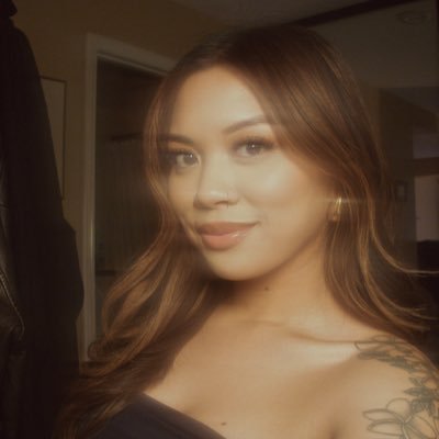 haleyamalan's profile picture. 714 | @malvedaian