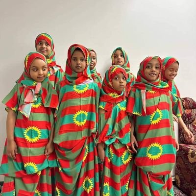 #Oromo_libration_Army ❤💚❤💌
Oromummaa Aadaaf safuudhaan dabaalee waaqni nubadhaase sarbamuun saamamuun gonkuma hin yaalamu sabni koo dammaqeera!