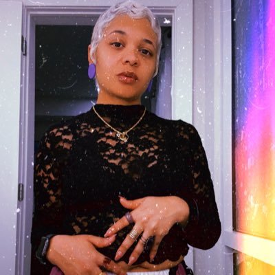 earth2kbeee's profile picture. RPM 🩺 proverbs 4:23 💜✨  capricorn ♑️