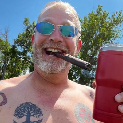 Constitutional conservative. Meat popsicle. 2A protects 1A. Pagan. Retired Railroader.