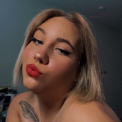 h_jolee21 Profile Picture