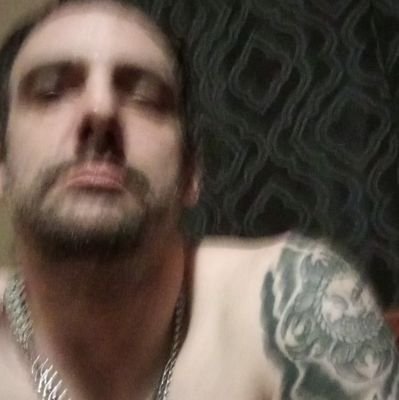 I'm 35 I'll be 36 in June I'm looking for bad bitches only that can handle a big cock