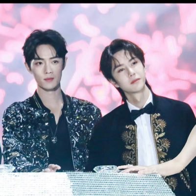 Certifed WANGYIBOMAMA 💚💚YiZhanClanBo🦁🏍️🏍️💚❤️🐰🌈🐢💜💜💜BTSMAMA
