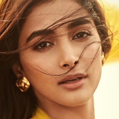 Only for her ✨ Pooja Hegde for life ❤️TEAM MARIAM