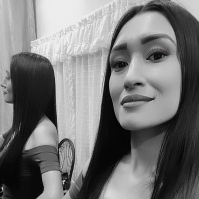 Yess070313's profile picture. 