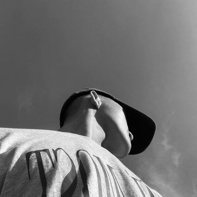 deep_tse's profile picture. 1s 有老婆