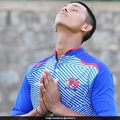 Yas11889Jayswal's profile picture. 