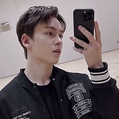 HUMANBRAT's profile picture. ⠀⠀⠀⠀if vampires are not real, then i will just have to project my carnal desire for them through written word.