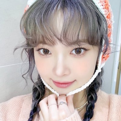 peekabo2000's profile picture. 🈚️