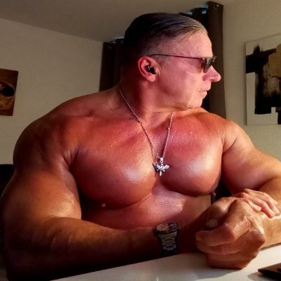 BIG muscle DADDY and ESCORT from Cologne-Germany, offer hot private sex videos! Webcam SKYPE show: muscle.live@gmx.de   
Telegram: @colognemuscle
(ADULDT ONLY)