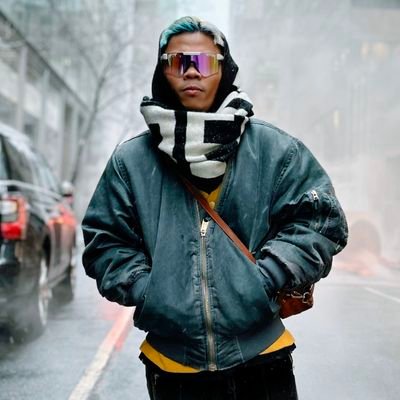 Choccolateman's profile picture. 65W🌐RLDWIDE |
Stye by. SE