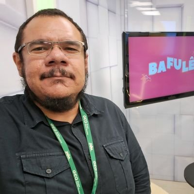 Apresentador da TV Diário. Radialista da Verdinha FM. Fortaleza/CE