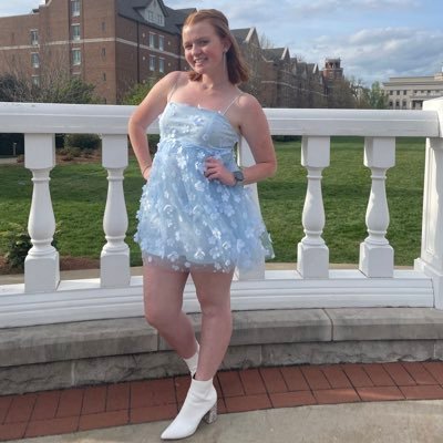 belmont university ‘27 💙❤️ educational studies📚 swiftie 🎤