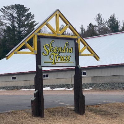 Skandia Truss is Michigan's premiere wood truss manufacturer, dedicated to quality and customer satisfaction.  We offer customer direct truss sales.