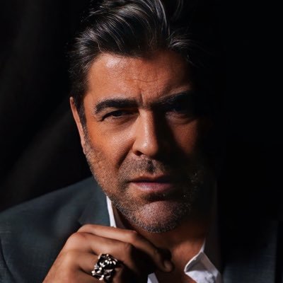 All about the king of romance @waelkfoury Follow us on facebook and instagram https://t.co/rfzpAhGTns • https://t.co/evzCWqBicy