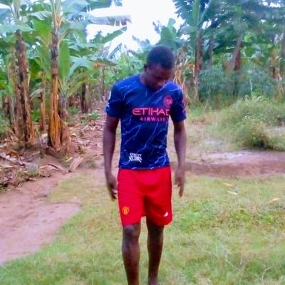 kazo's finest 🇺🇬🇺🇬
Am a man of all seasons 💪💪 so far be careful with me 🔥🔥,,any time I will support arsenal 👌👌,,