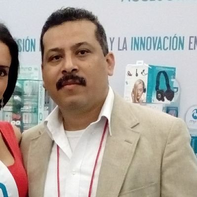 Ciudadano, crítico en cosas de interés publico, no soy aplaudidor de nadie! Si cala, dicen acá que es por que te cae el saco
