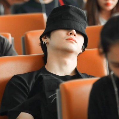 Here for the memes & music.
IGOT7 4 life
DPR Dreamer
Ateez is my  muse