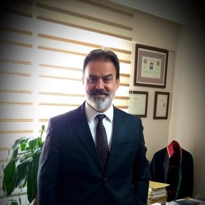 Mert ve Ada’nın babası❤️ Türk Milliyetçisi🇹🇷 İYİ Parti Siyasi İşlerden Sorumlu İzmir İl Başkan Yardımcısı ☀️ BJK Kongre Üyesi 🦅 Avukat ⚖️
