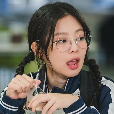 Roleplayer using Jennie Kim | Amorà Aishakar, call me Amorà, morà or slut, you choose. Being bisexual not a crime, right?