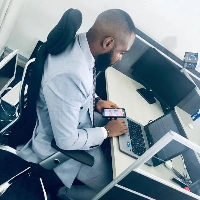 Kiti Stonez | Helping Founders Scale Revenue with Smart Systems & Growth Capital | Commercial AE @ Upright Ventures | Founder @ Ziba Essentials Trading Limited