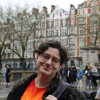 PhD student @SEEleeds, studying geomagnetism using machine learning | I bully computers and sometimes they bully me back 🌍