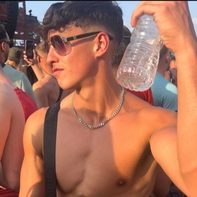 Jj_samuelss's profile picture. Horse racing. England. United. 7/92