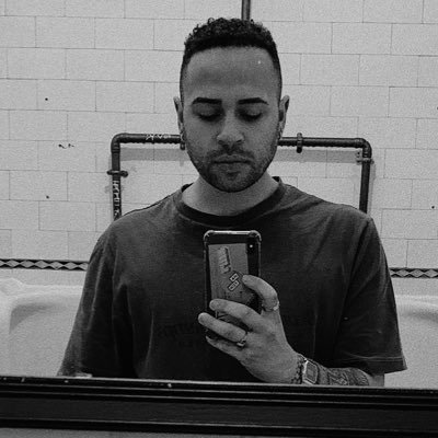 Wilam_john's profile picture. “ 𝚠𝚊𝚒𝚝, 𝚋𝚞𝚝 𝚒𝚜 𝚒𝚝 𝚏𝚊𝚜𝚑𝚒𝚘𝚗?“