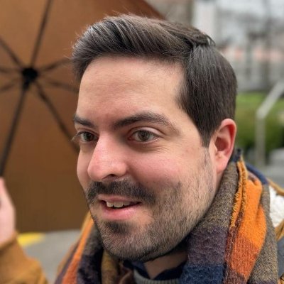 raf_fifou's profile picture. Former weird child. Dork. Casual gamer. Occasional memer. Intellectually curious. I think I fall in love a little bit with anyone who shows me their soul ~ 🇫🇷