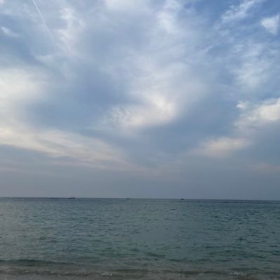 شرّف قومك بك، قبل ان تتشرف بهم.. وافخر بنفسك لا بأجدادك.
