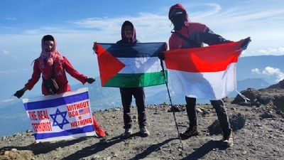 A Labour activist who'd hike 111 mountains (2021-2023) to support the Palestinian's struggle. Next: 222 mountains for Palestine (2025-2027).